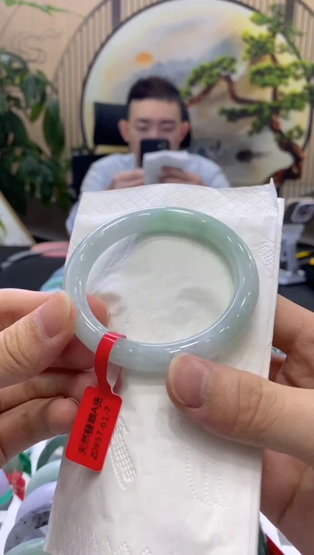 翡翠手镯未镶嵌00000000000006760