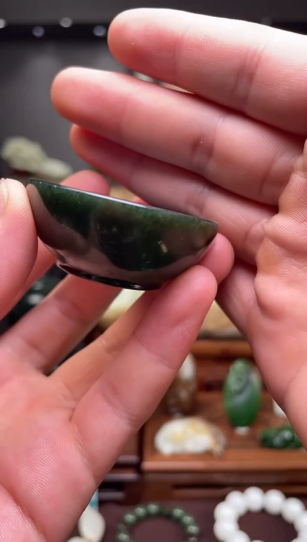 未镶嵌和田玉把件茶杯（多样性发货）