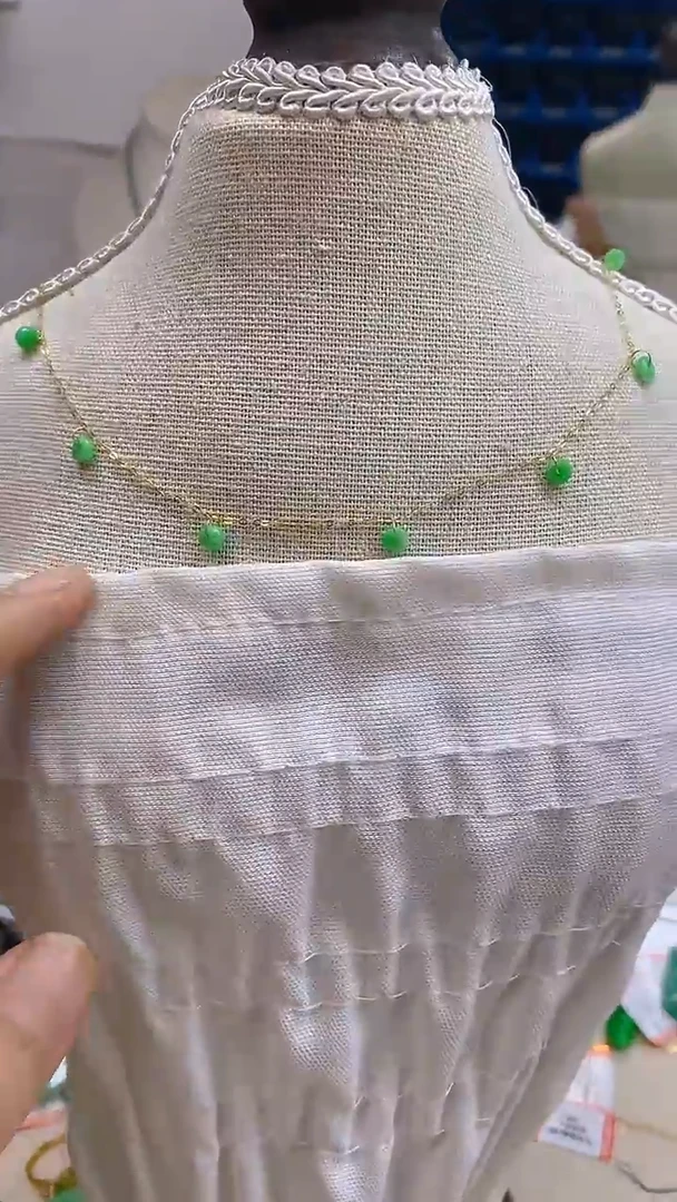 颈饰18K金镶嵌翡翠新号开播 全场乱卖