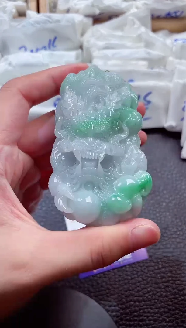 颈饰未镶嵌翡翠00003711