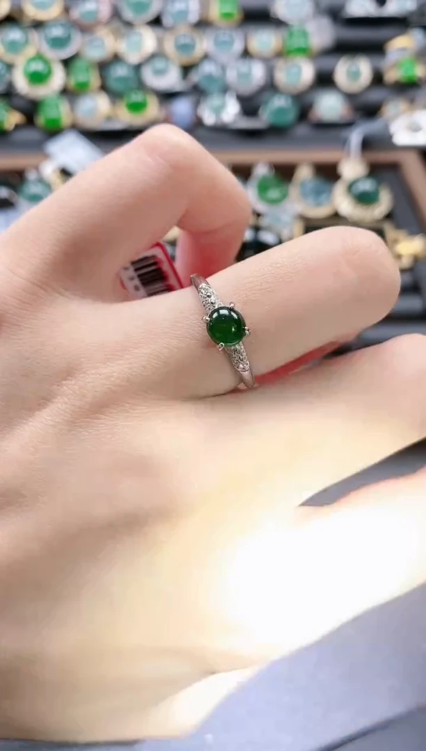 【闪购商品】翡翠戒指银S925镶嵌51511