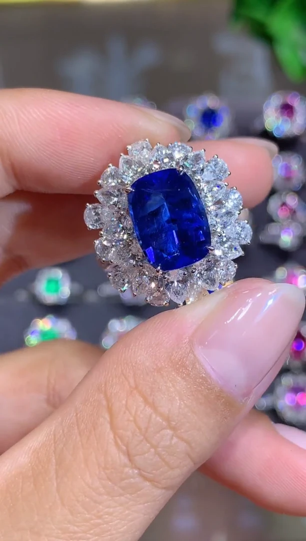 戒指蓝宝石14K金镶嵌5.57CT