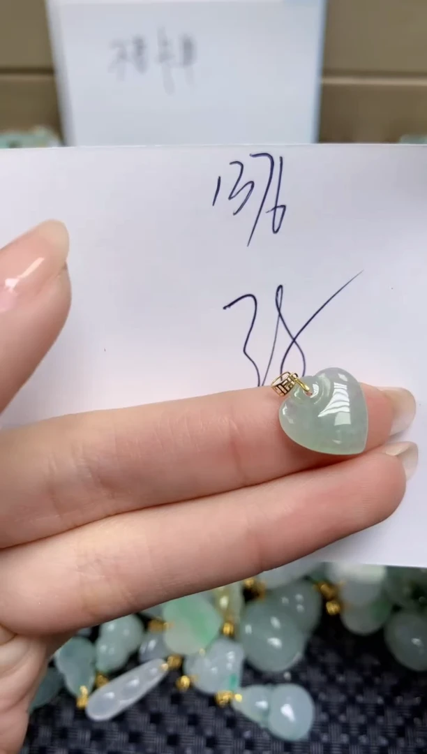 【闪购商品】翡翠颈饰18K金镶嵌天然缅甸A货翡翠