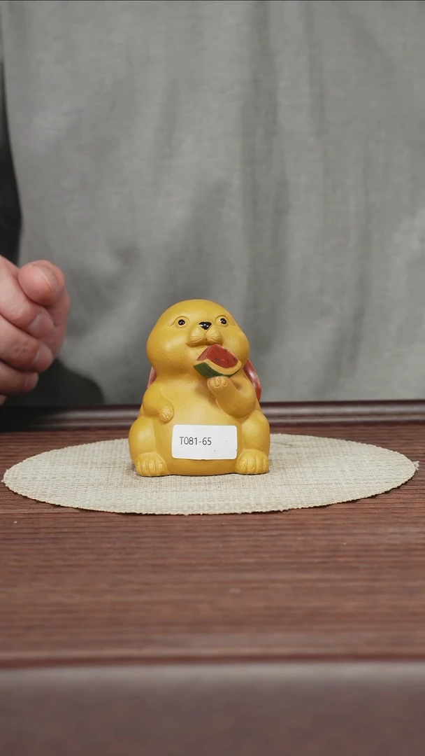 茶壶紫砂T081 茶宠吃瓜兔