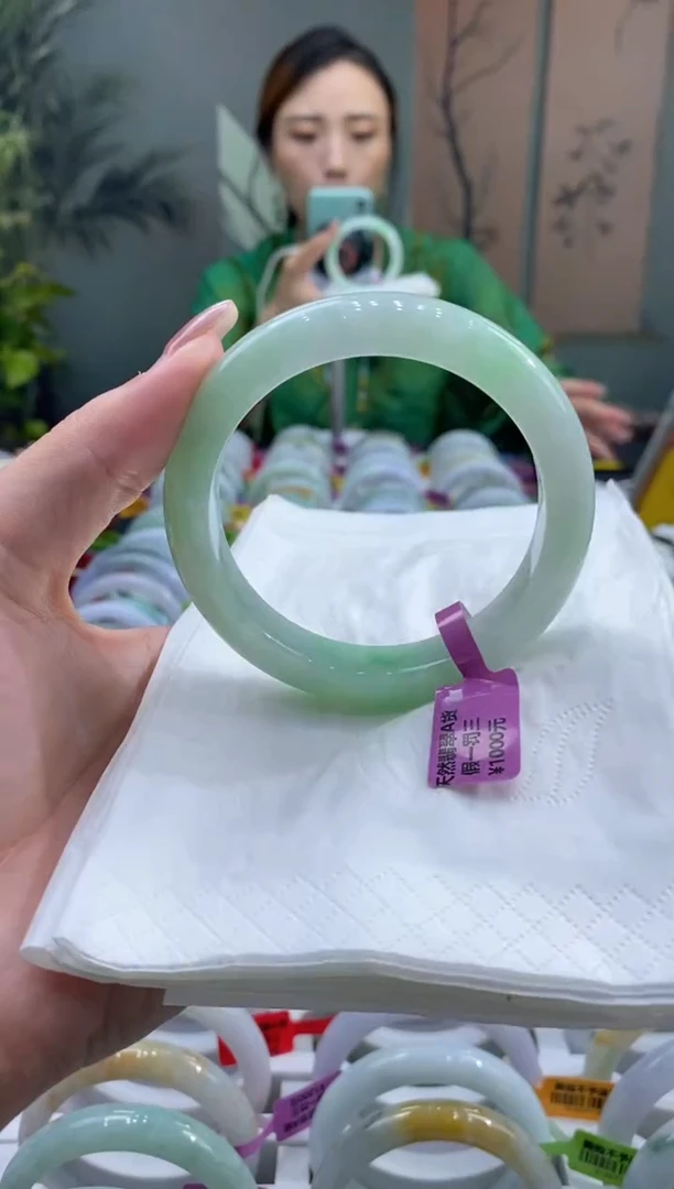 未镶嵌手镯翡翠000039051