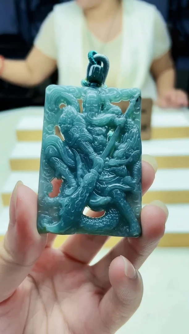 翡翠未镶嵌颈饰08150225