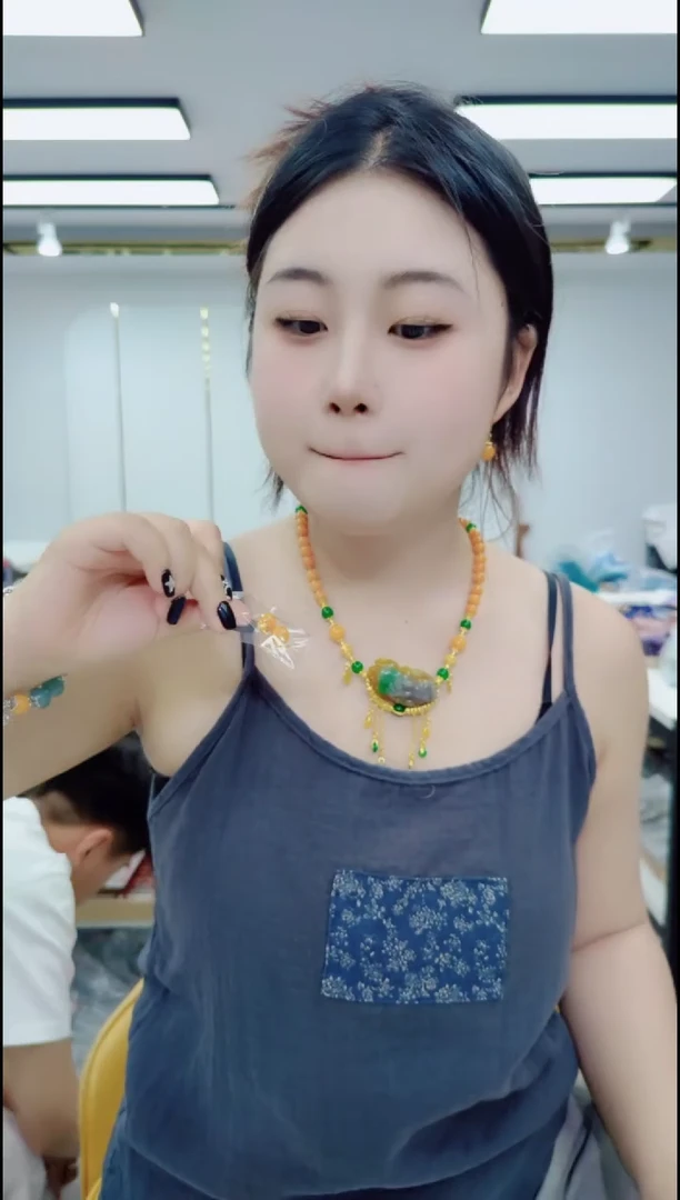 翡翠未镶嵌颈饰0734黄翡耳钩