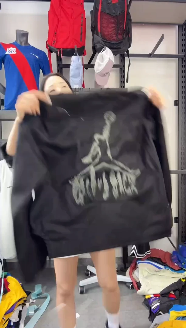 106编码 瑕疵款直播间过款为准 尺码S