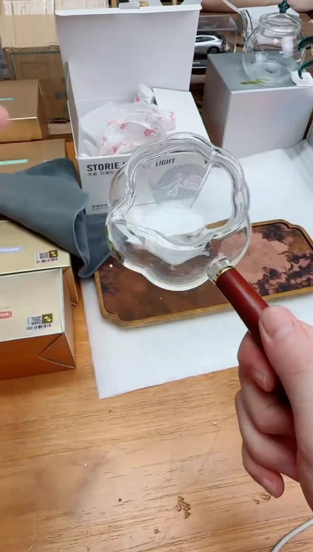 禾器粉金标纳福茶海（木把）