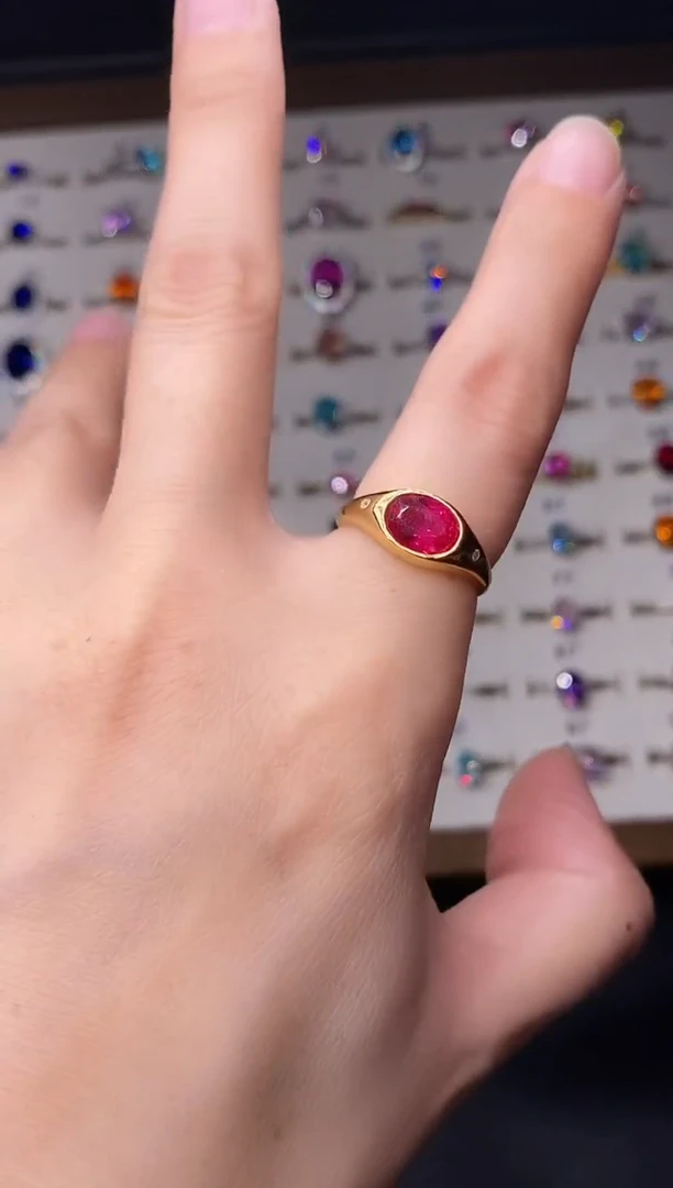 3克拉红宝石（处理）欧美风戒指