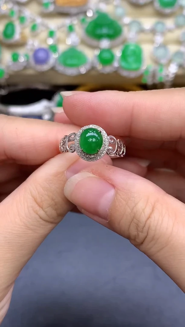 18K金镶嵌戒指翡翠258-中国好珍宝