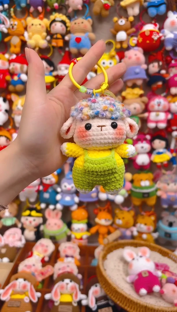 纯手工制作毛线钩织成品小羊