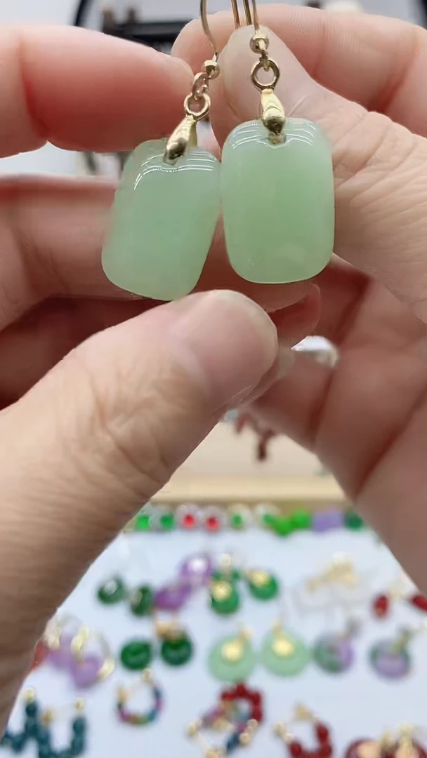 14K金镶嵌和田玉耳饰24