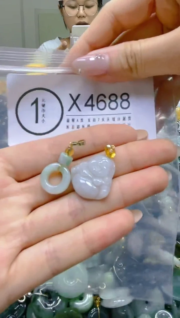 翡翠未镶嵌颈饰/X/翡翠A货，一件也是批发价