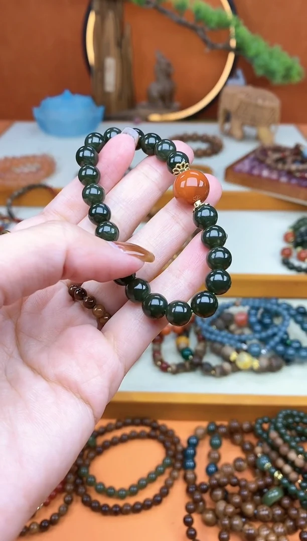 【闪购商品】和田玉手链未镶嵌单圈和田菠菜绿南红手串