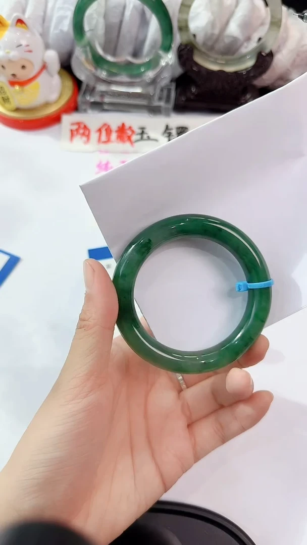 未镶嵌手镯石英质玉64