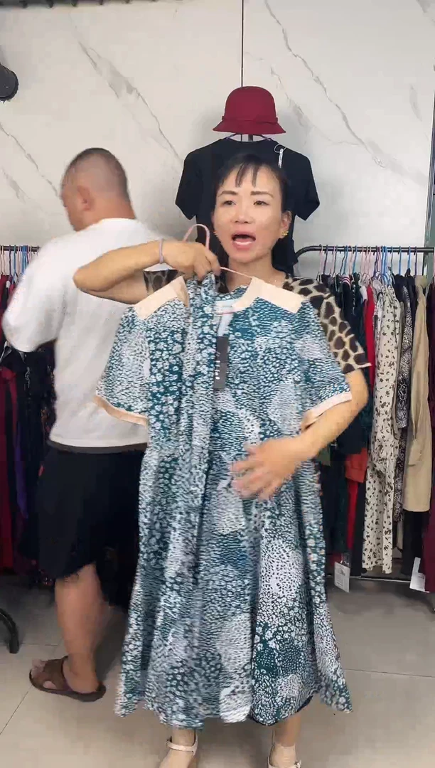 全新女装时尚连衣裙