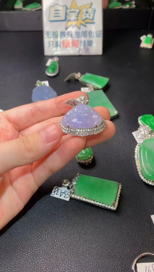 翡翠银S925镶嵌颈饰翡翠