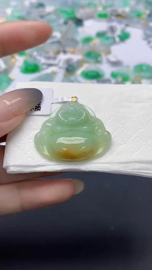 翡翠18K金镶嵌颈饰天然缅甸a货翡翠