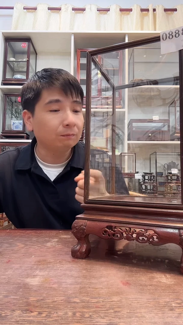 红酸枝木类18*18*30虎脚玻璃罩880