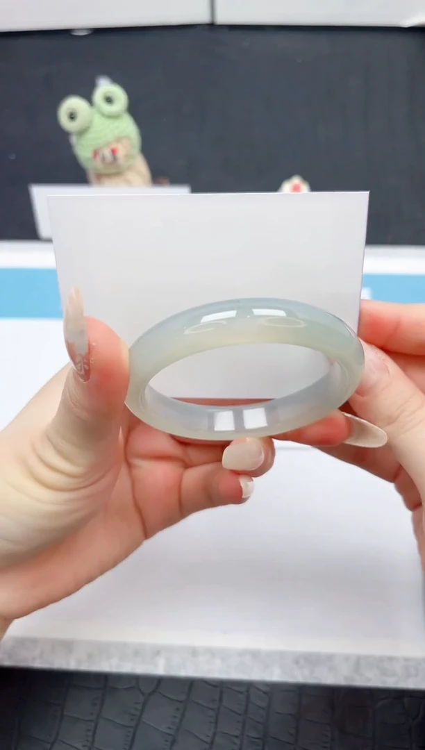 【闪购商品】石英质玉手镯未镶嵌12-54.2