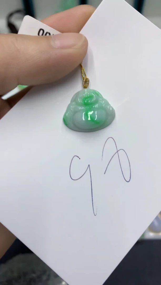 翡翠18K金镶嵌颈饰翡翠