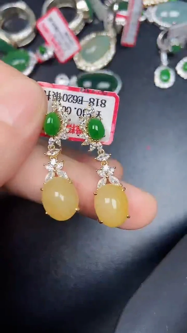 银S925镶嵌戒指翡翠2400