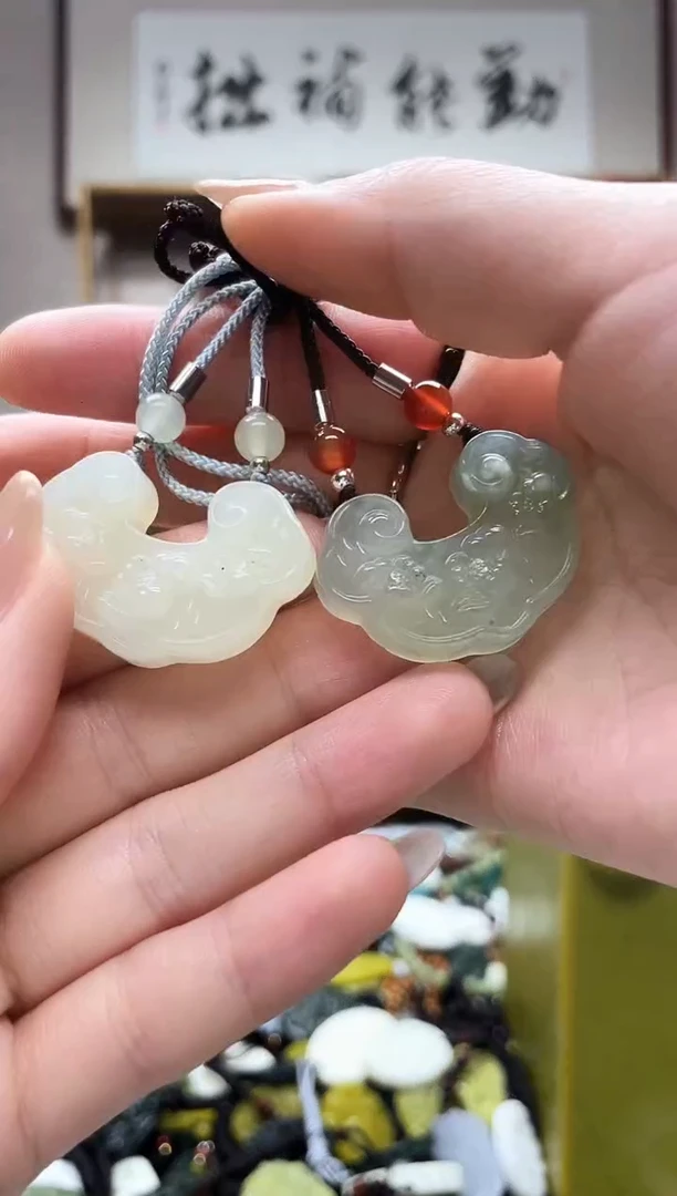 未镶嵌岫玉吊坠多样性发货拍一发一