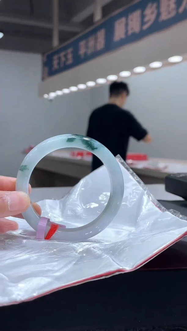 未镶嵌手镯翡翠15