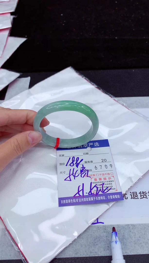 翡翠手镯未镶嵌1111111111