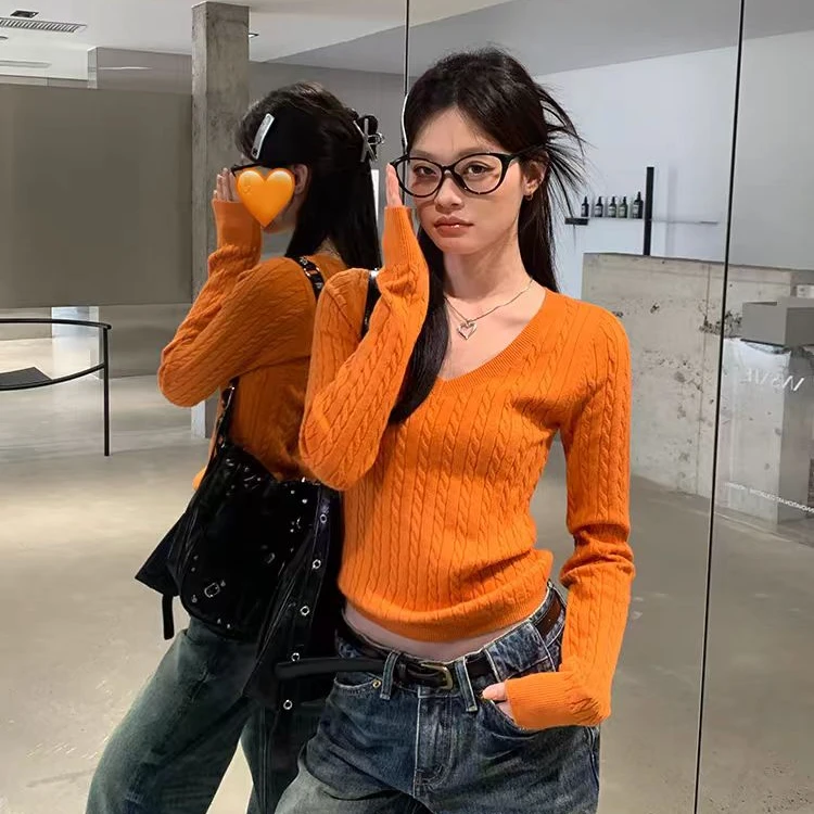 歌幂橘色麻花V领毛衣女春季纯色修身短款美式复古风针织衫JH183