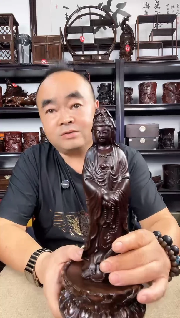 木双层莲花小号+观老李红木工艺品