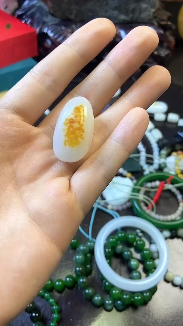 和田玉未镶嵌颈饰主播推荐！！主播推荐！！