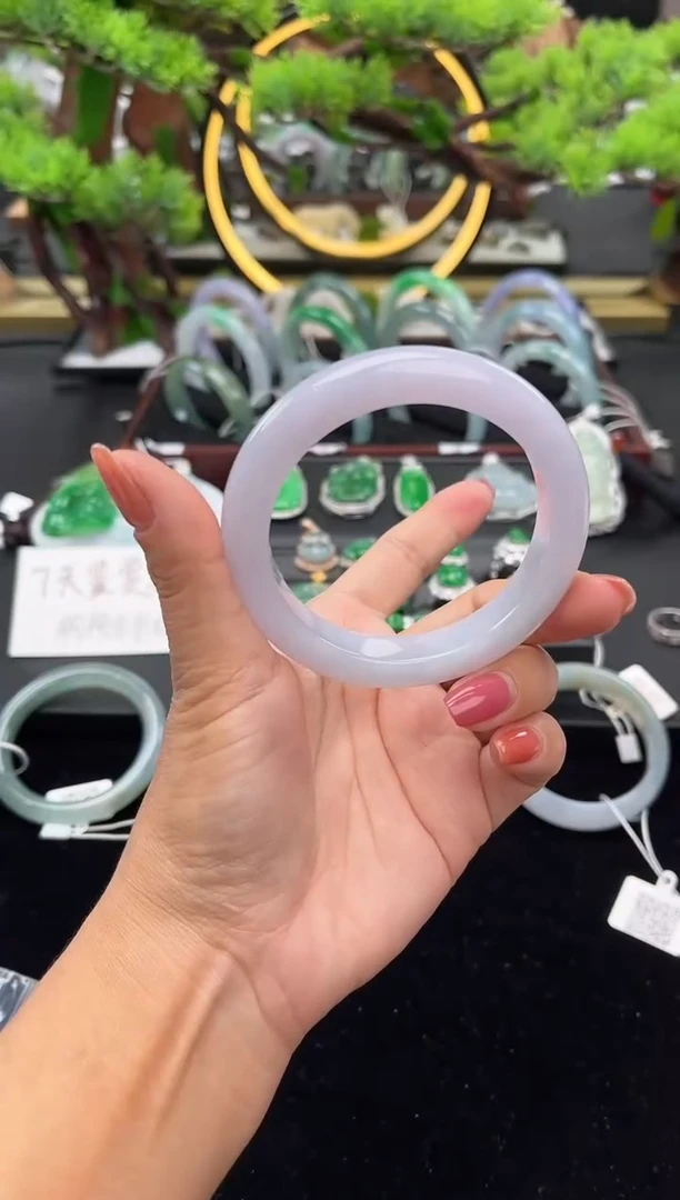 未镶嵌手镯翡翠吊坠
