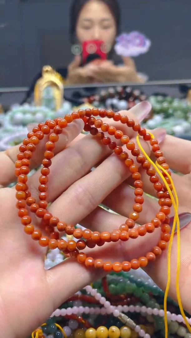 颈饰未镶嵌翡翠4MM/N/翡翠A货，一件也是批发价