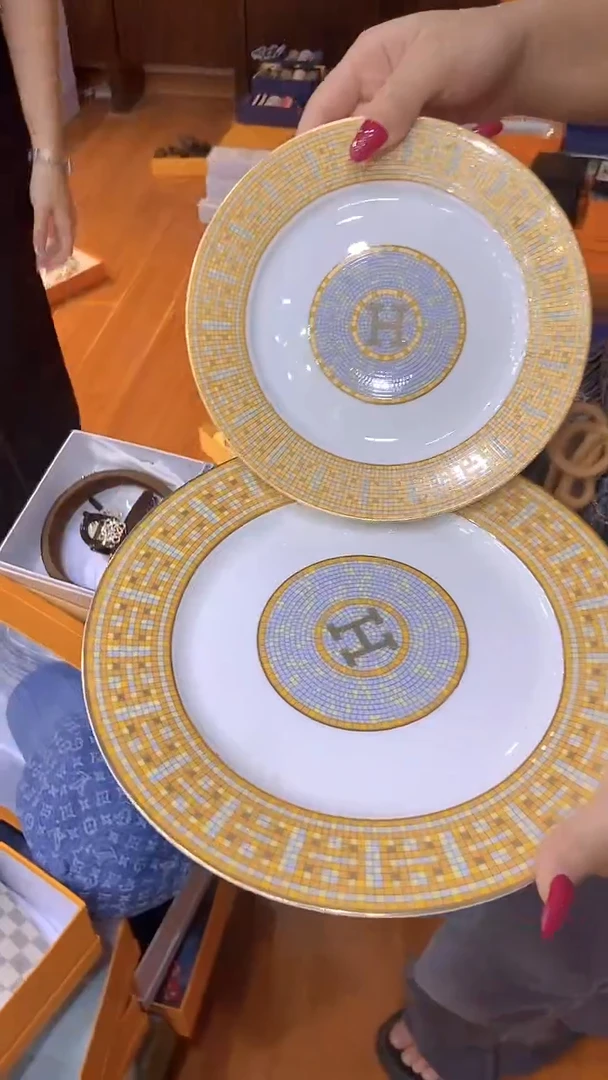 杯鸿辉家品牌瓷器，京东包邮！