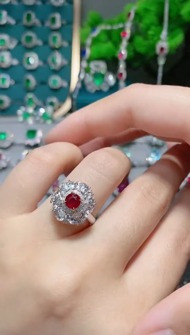 18K金镶嵌18K金戒指红宝石.