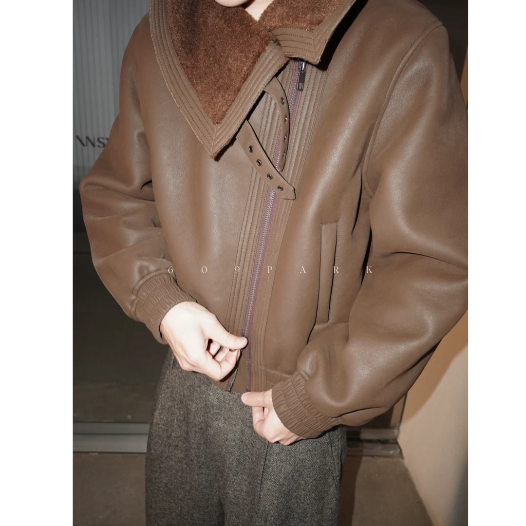 609PARK秋冬24系列不对称设计翻领外套立领皮毛一体