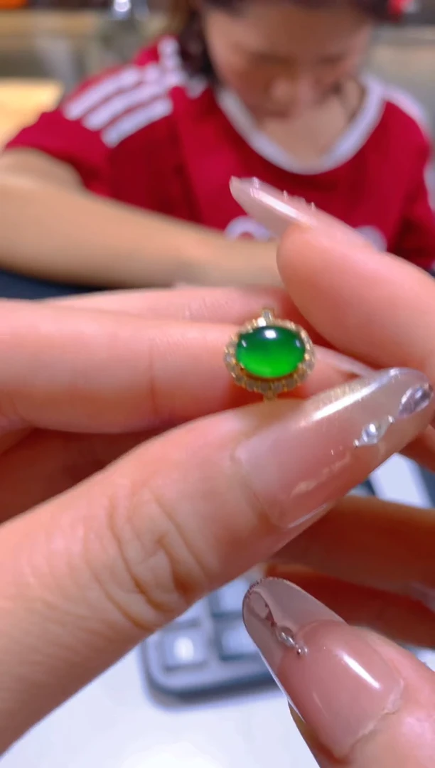 未镶嵌戒指翡翠多样性发一