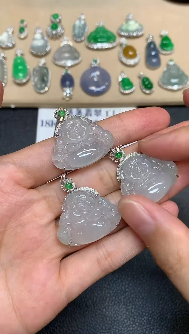 颈饰18K金镶嵌翡翠佛公【无服务费多样性发其一【24小时鉴赏期】