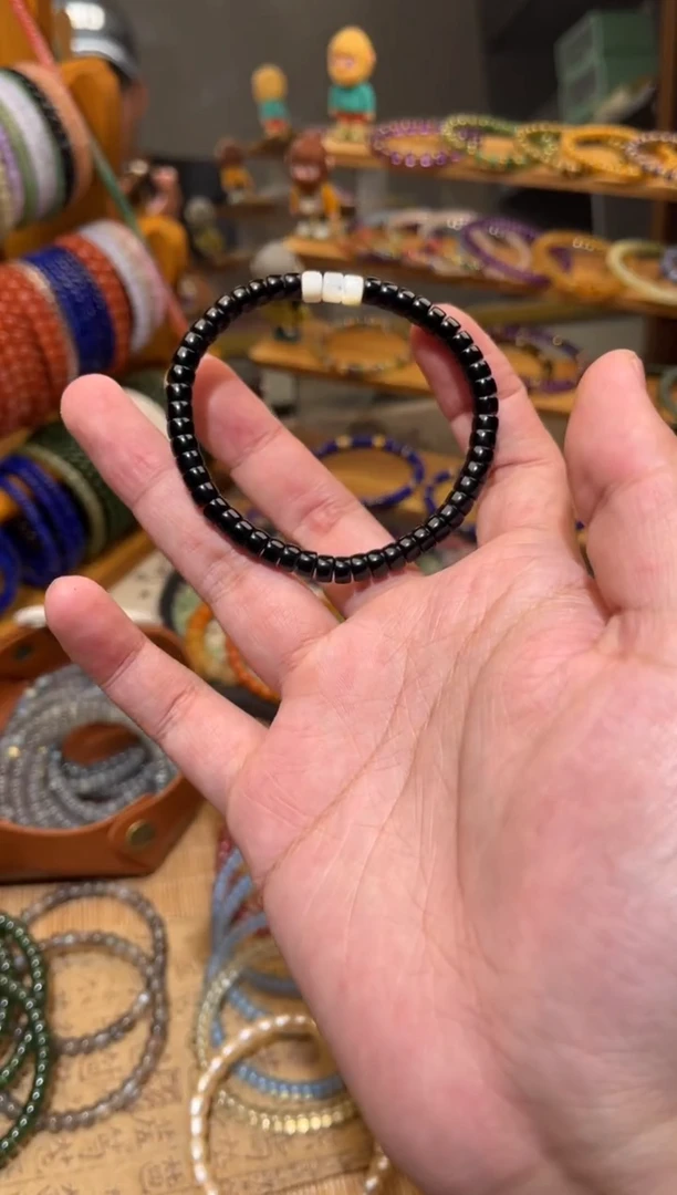 玛瑙/玉髓手串未镶嵌白贝/黑玛瑙手串（活动）