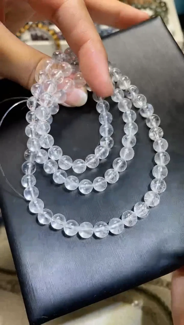 水晶手串未镶嵌白阿赛三圈