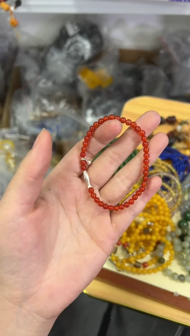 【闪购商品】玛瑙/玉髓手链银S925镶嵌冰红玛瑙银鱼小米手链[0631]