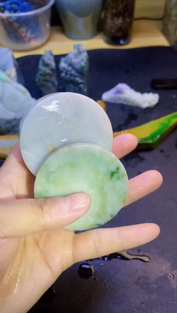 翡翠未镶嵌颈饰天然翡翠087
