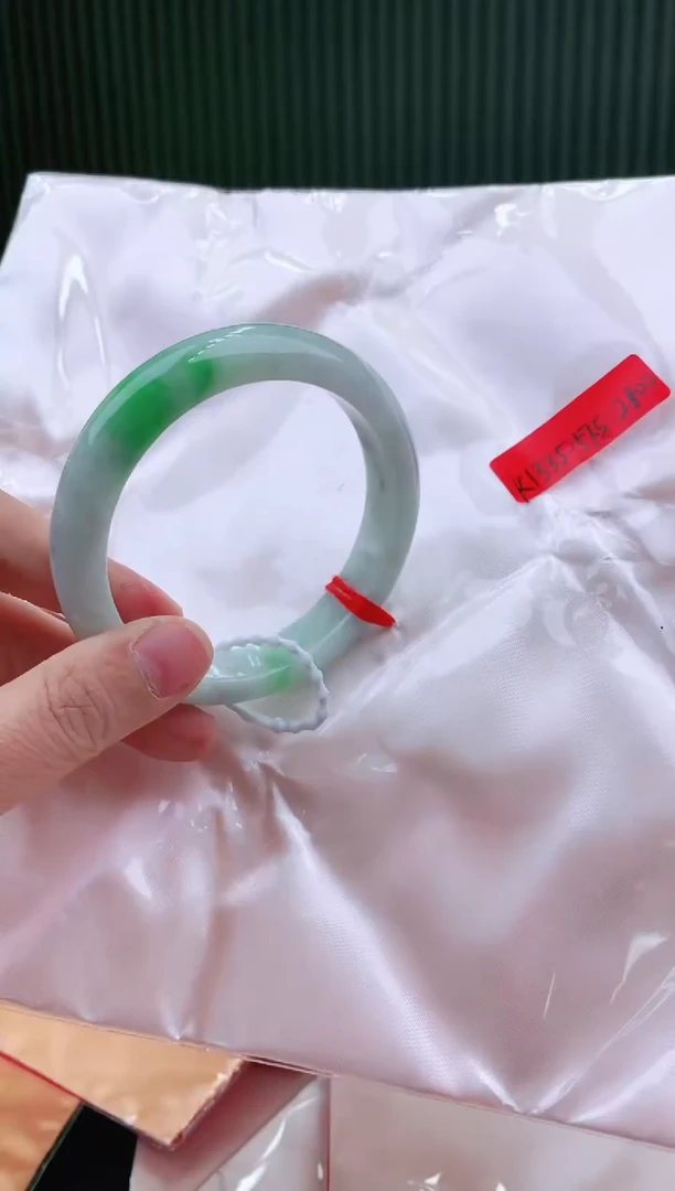 未镶嵌手镯翡翠57