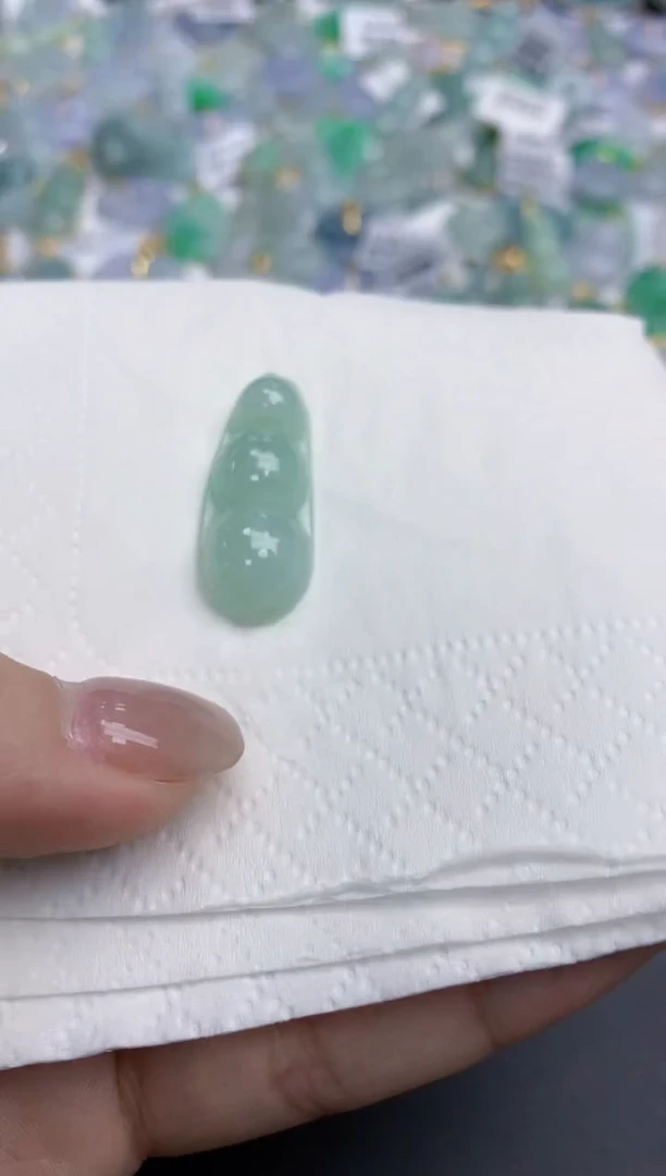 【闪购商品】翡翠颈饰未镶嵌天然缅甸翡翠A货