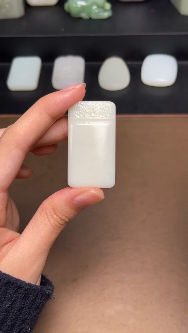 和田玉未镶嵌颈饰19