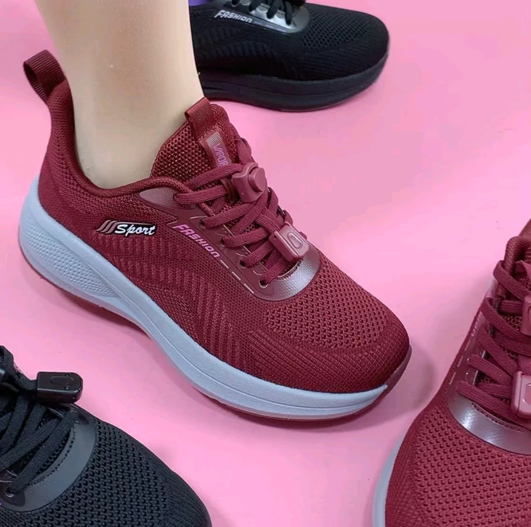爆款时尚舒适春秋运动鞋女鞋老北京布鞋软底健步鞋