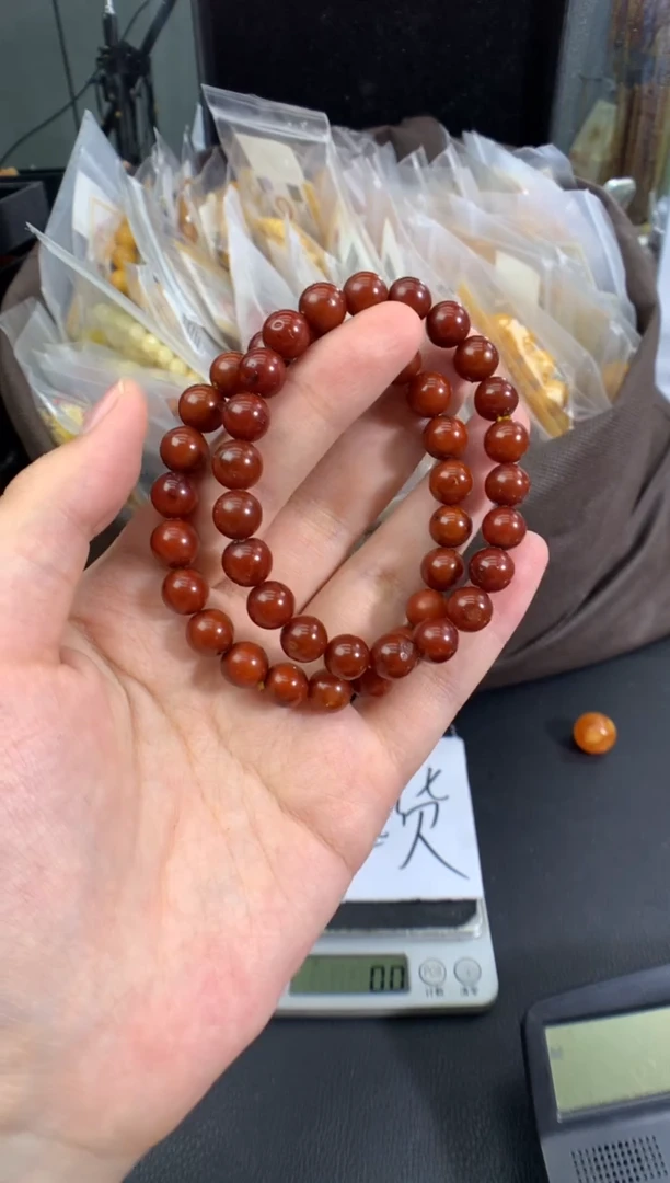 蜜蜡未镶嵌珠宝奇石多样性发一件