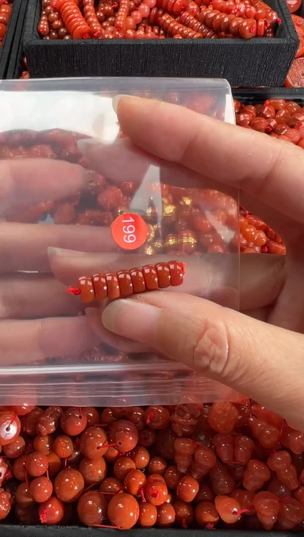 【闪购商品】南红玛瑙颈饰未镶嵌1